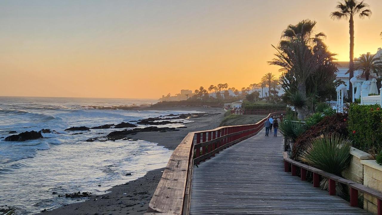 Elena Flat A Little Paradise Right On The Beach Sitio de Calahonda Exterior photo